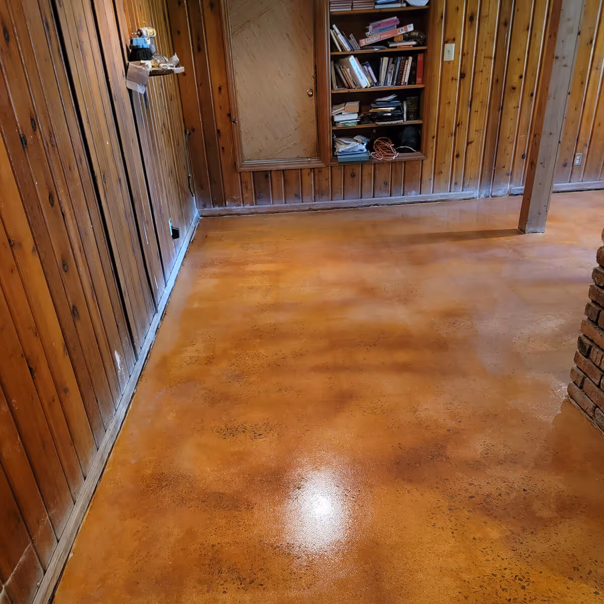 Rustic concrete staining inside home