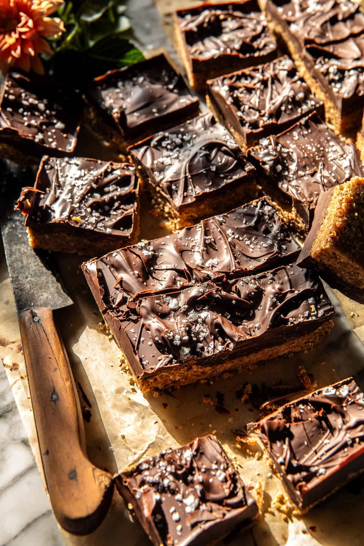 No-Bake Dark Chocolate Oatmeal Cookie Bars | halfbakedharvest.com