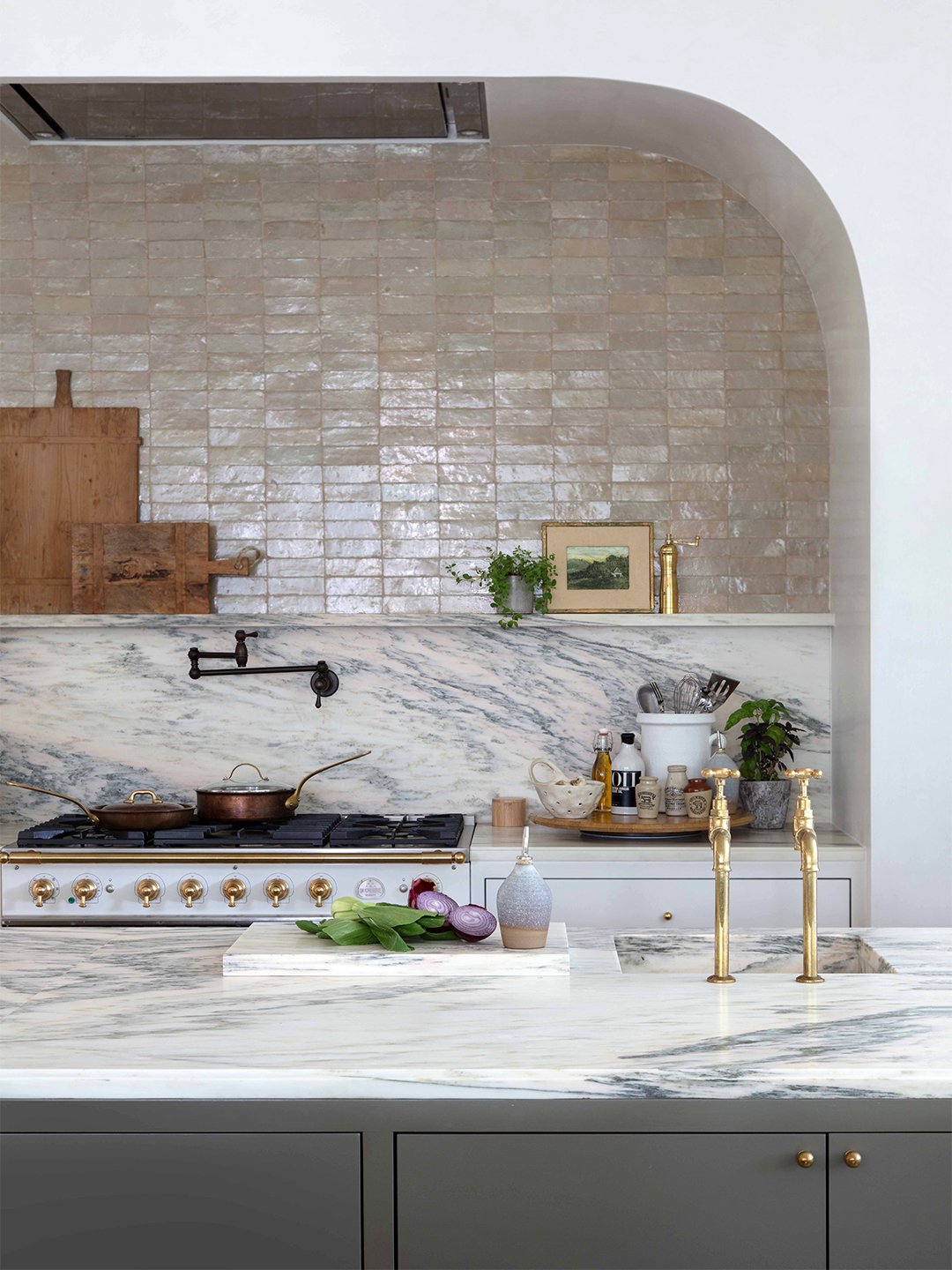 arched kitchen oven
