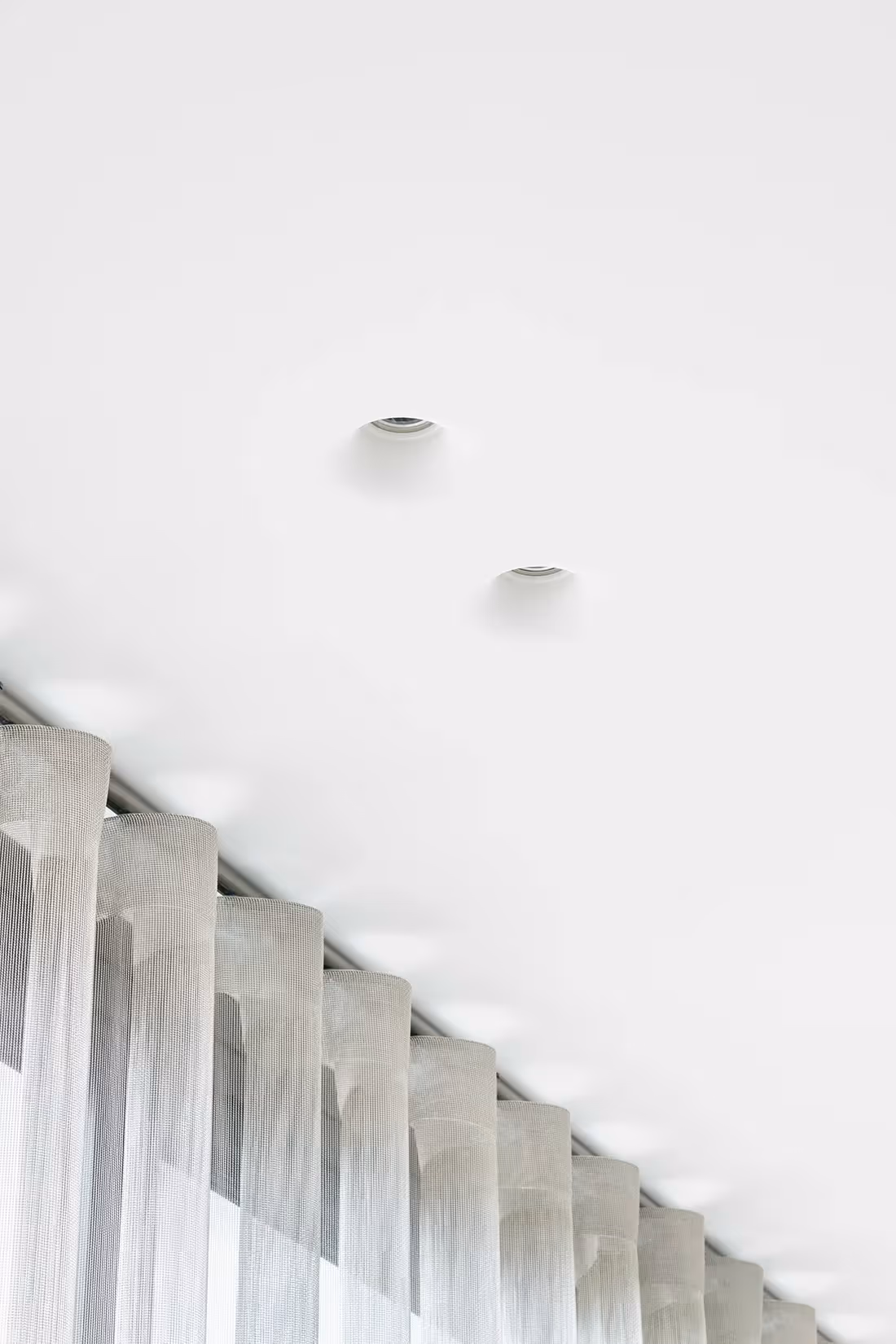 Conische geheel verzonken plafondspot uitgeschakeld.