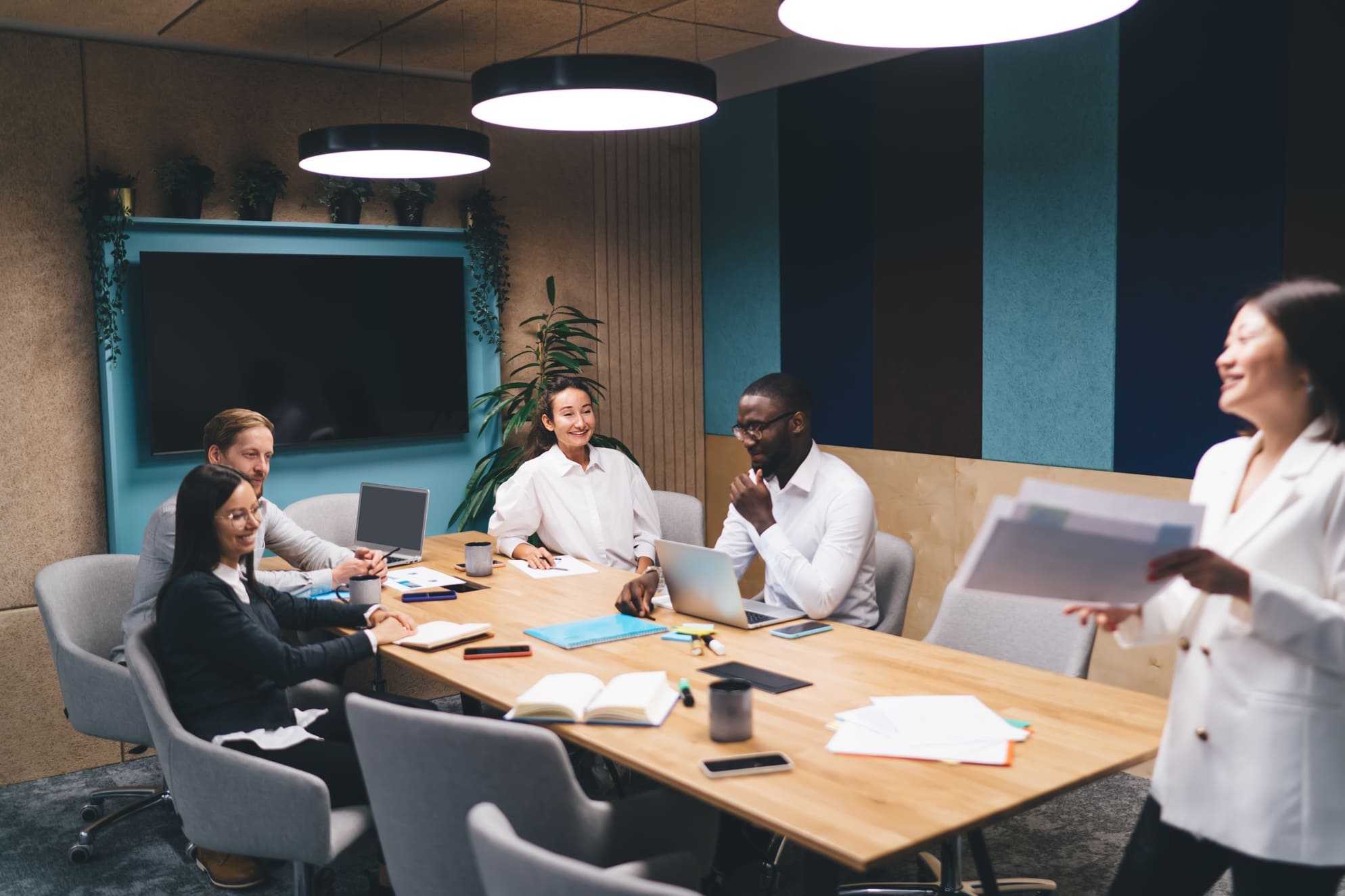 In-House AI Team vs. Outsourced Implementation Partner: A Guide for Accounting Firm COOs