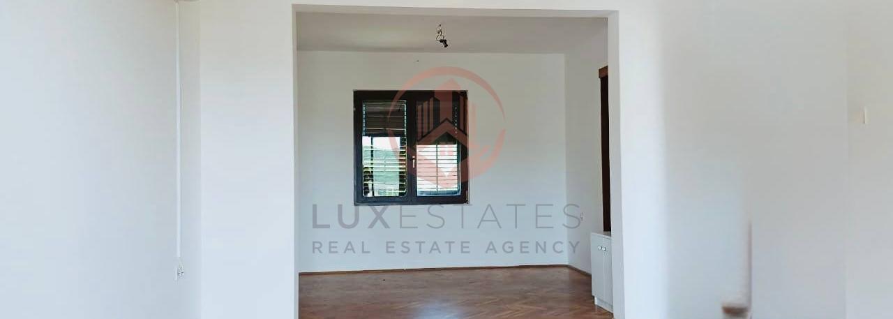 Na prodaju kuća u Šušnju, Bar, sa prelijepim panoramskim | BR-K-002