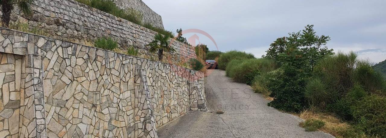 Na prodaju ekskluzivno građevinsko zemljište površine | HN-Z-001