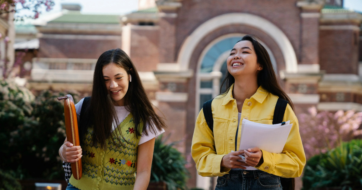 Therapist-Approved Survival Guide for Your First Month at University