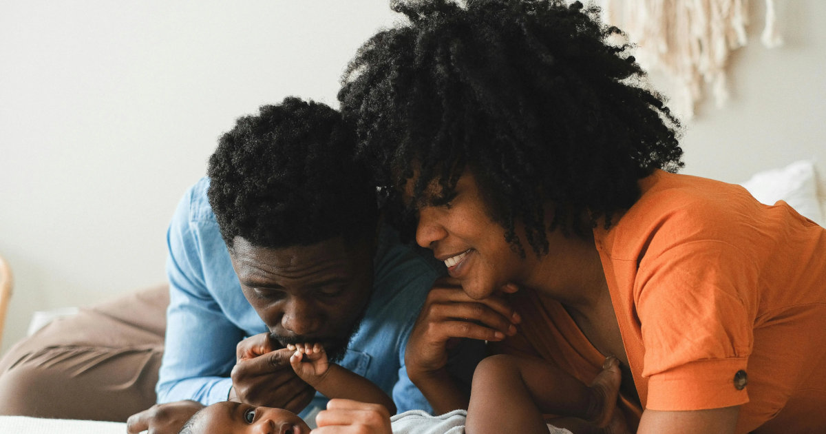 Feeling Distant After Baby? A Couples Therapist’s Guide to Rebuilding Intimacy