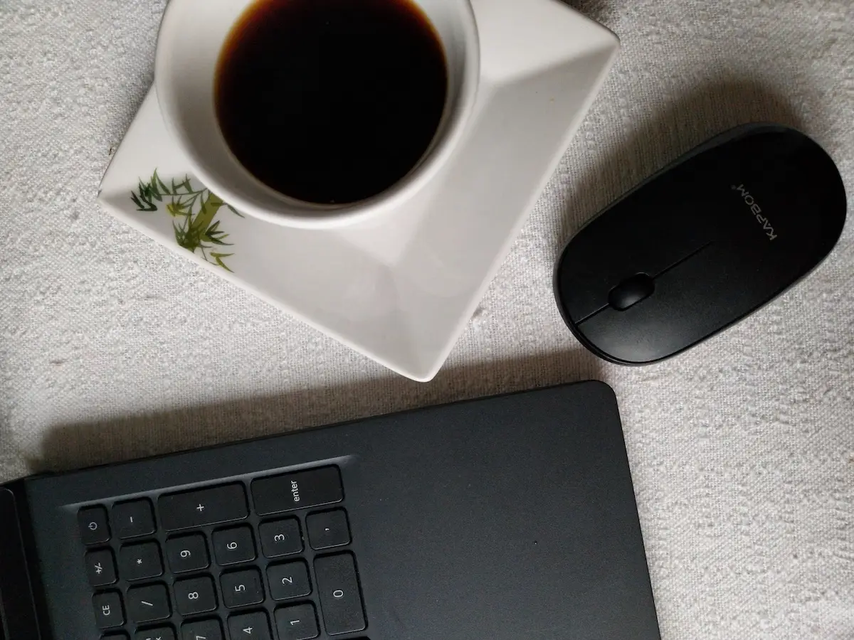 laptop coffee preparing for therapy session doing homework