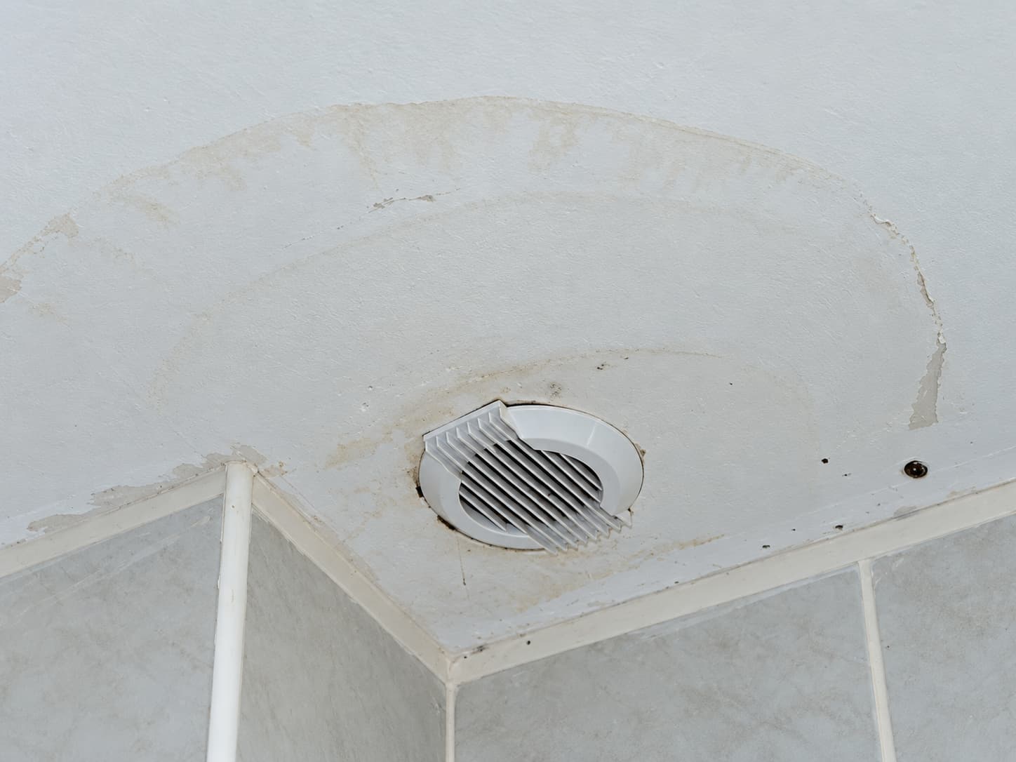 Auréole autour d'une bouche de soufflage