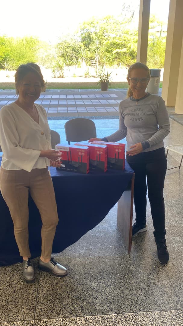 AEUSB impulsa la red de la Sede del Litoral con donación de Routers