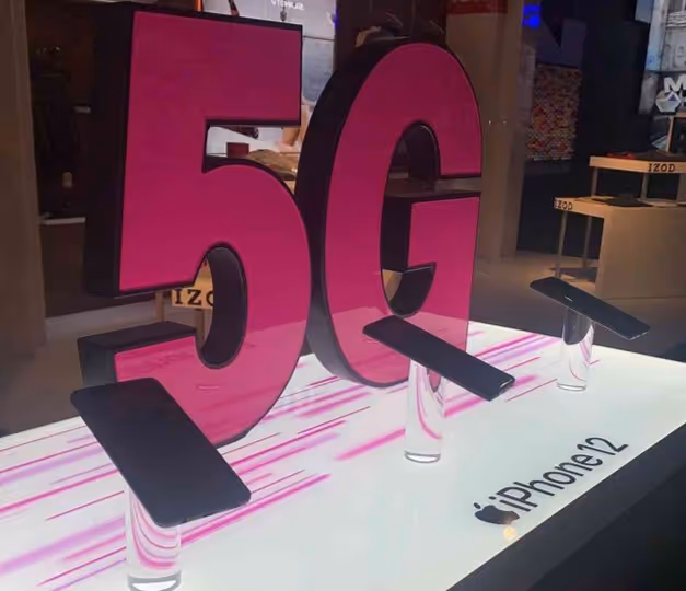 Custom acrylic LED lit mobile phone retail display 5G