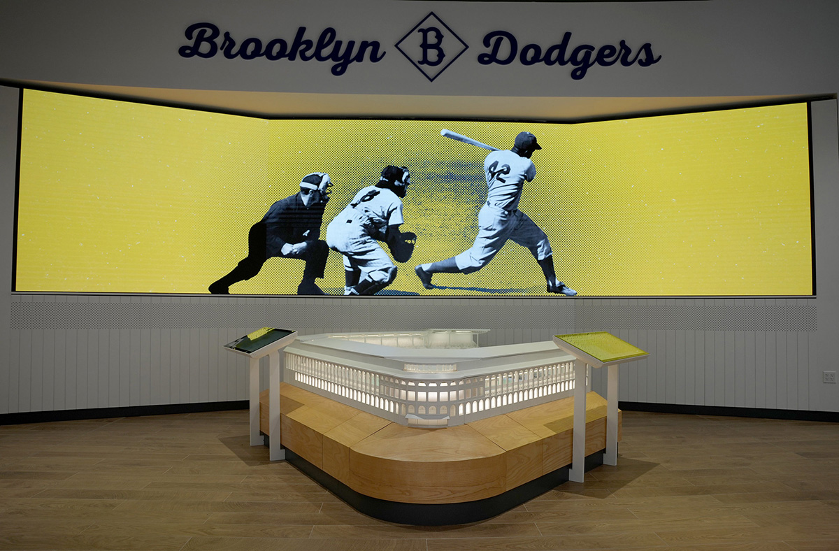 Ideum developed this scale model of Ebbets Field in partnership with Gensler DXD and the Jackie Robinson Museum. Ideum handled all fabrication and AV work, including both projection and LED tile installations, as well as the reader rail hardware.