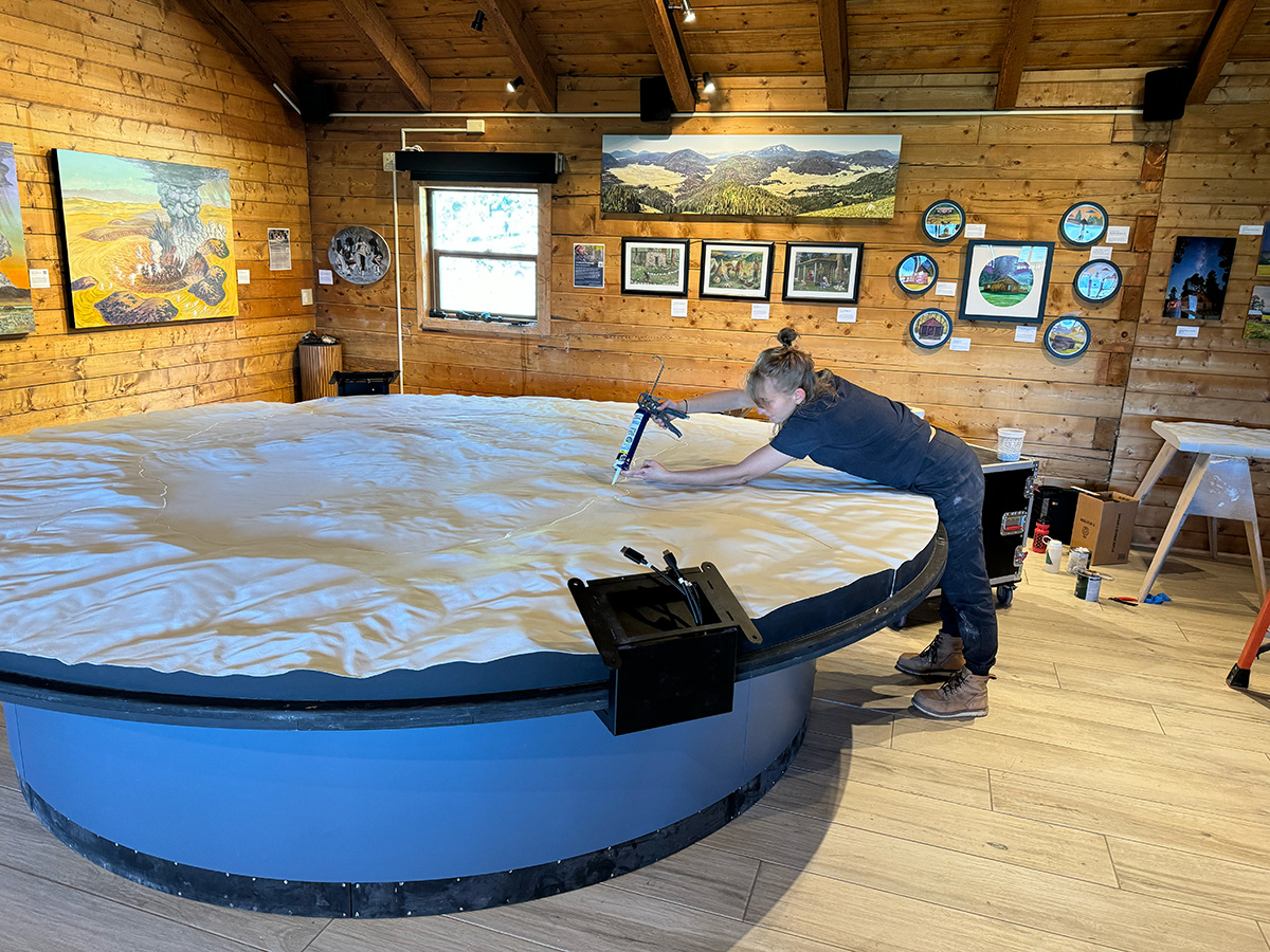 Reconnecting the topographic relief map.