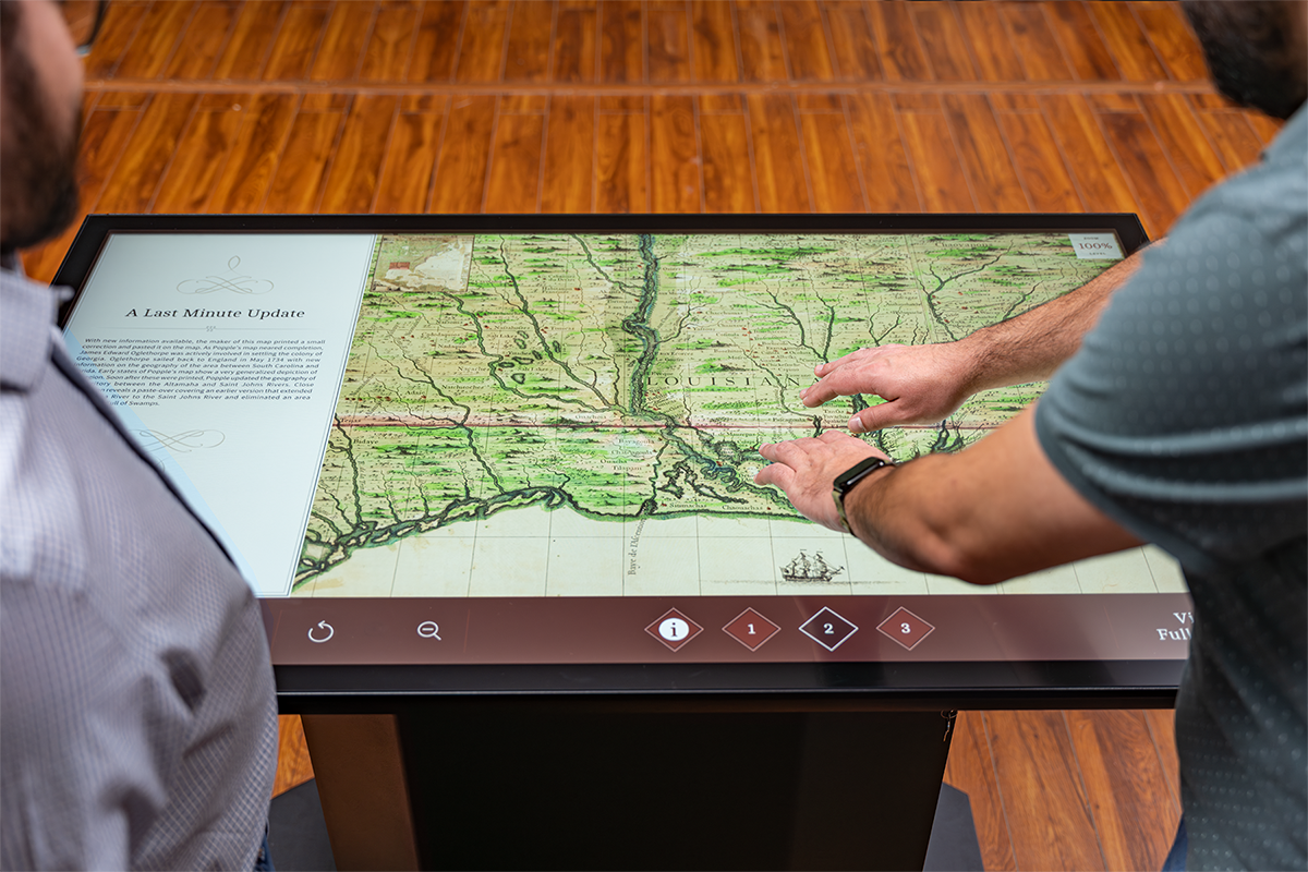 Available in 3 different sizes, with or without the +PLUS series display, the table is a great option for graphically-demanding applications.