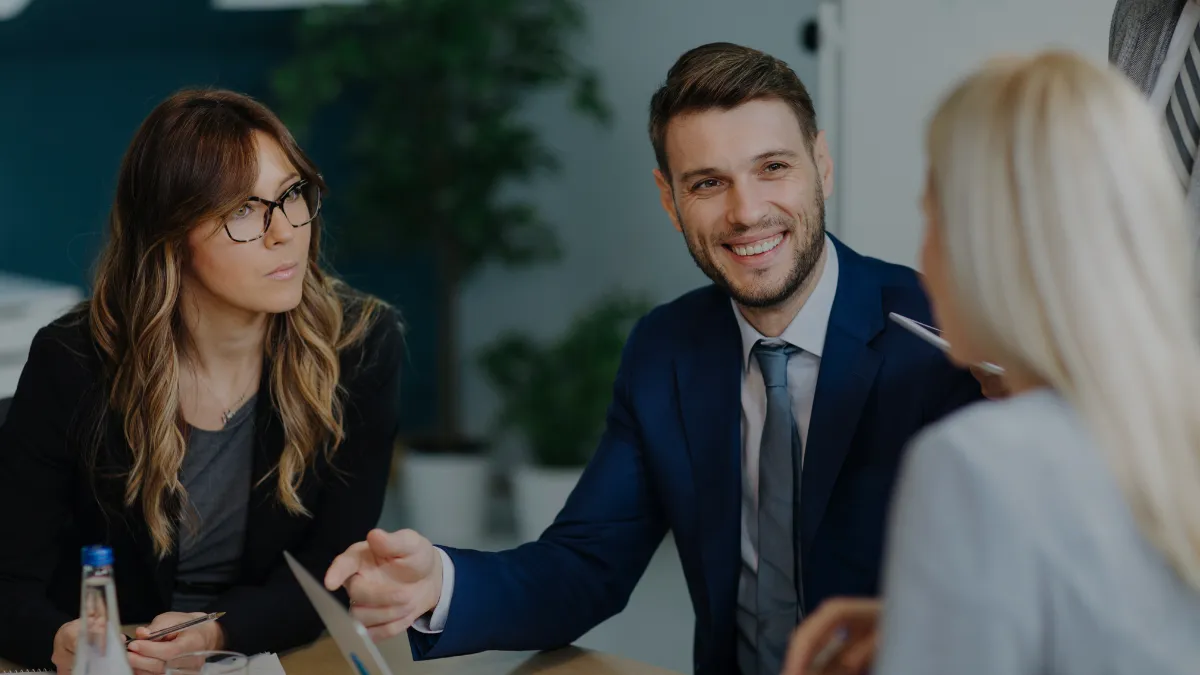Qu'est-ce que le KYB et comment sécuriser vos relations B2B?