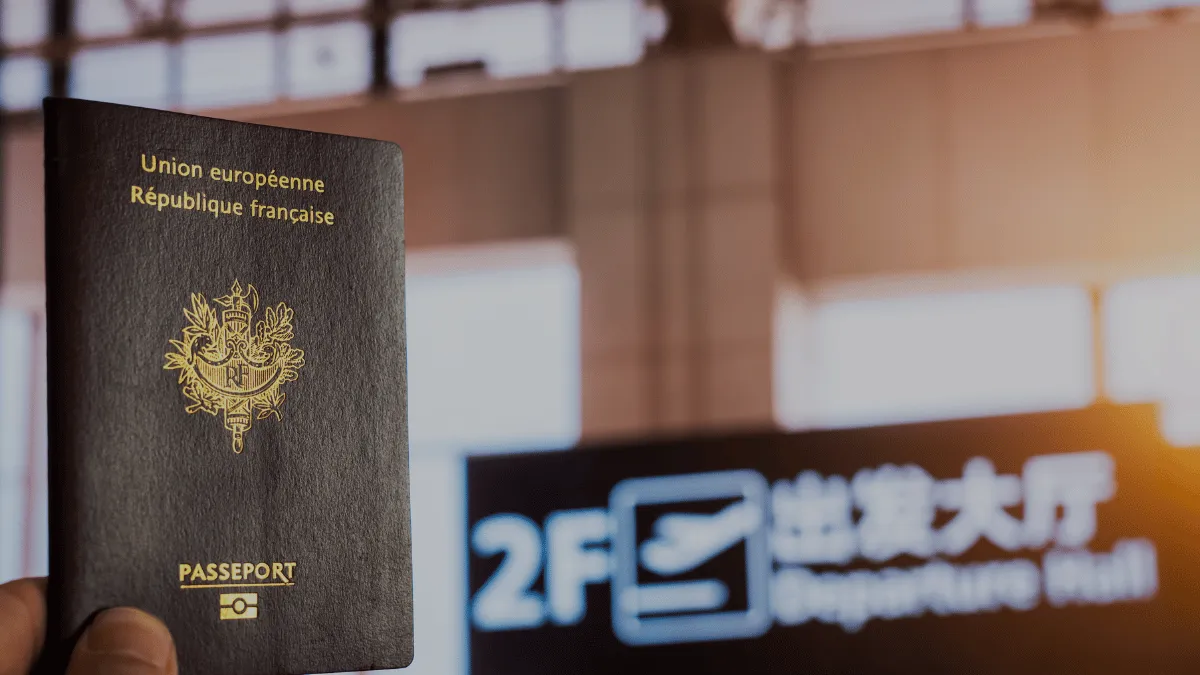 Vérification d'identité KYC avec passeport Français | Dataleon