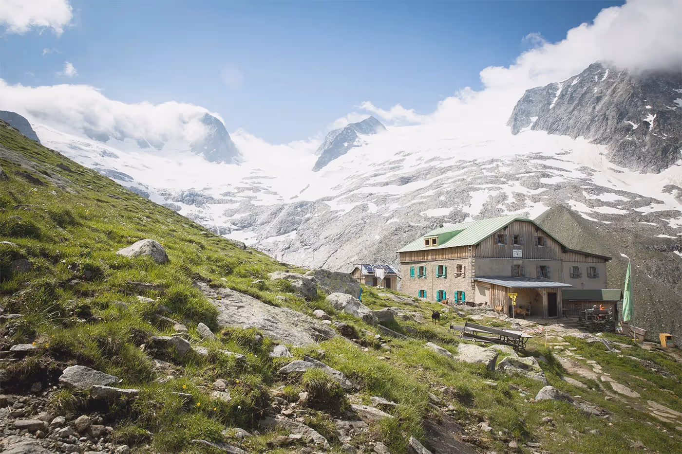 Connecting the Alps: How Greizer Hütte Delivers Reliable Guest Wi-Fi for Remote Mountain Lodges
