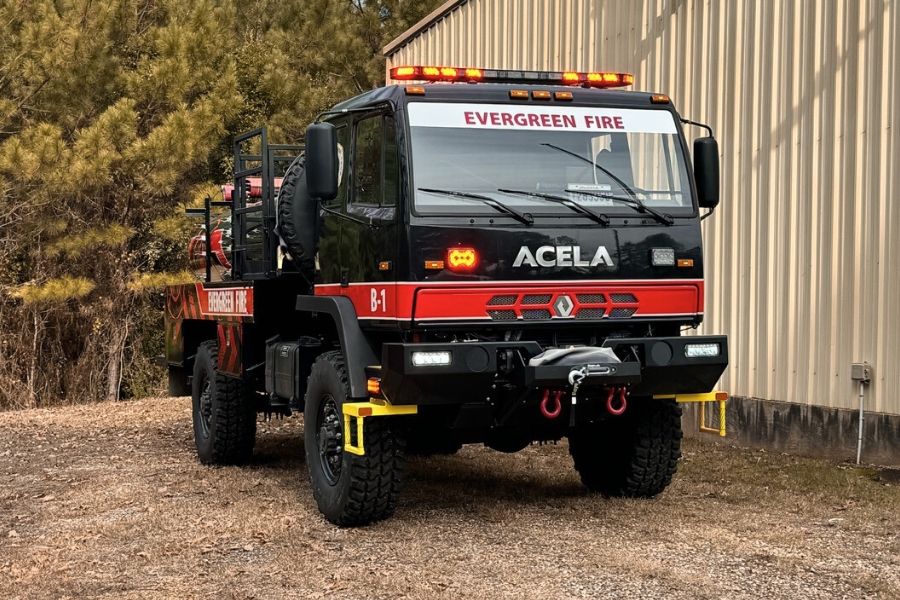 Evergreen Fire Department’s Acela Monterra brush fire truck with customer-supplied body for wildland firefighting