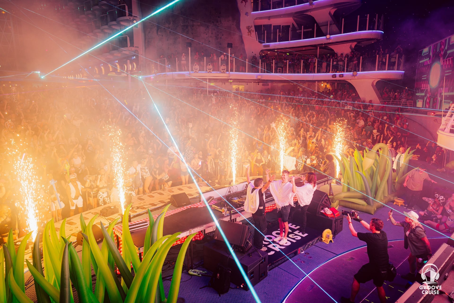 Siren’s Echo stage on Groove Cruise featuring melodic bass artists and fans dancing