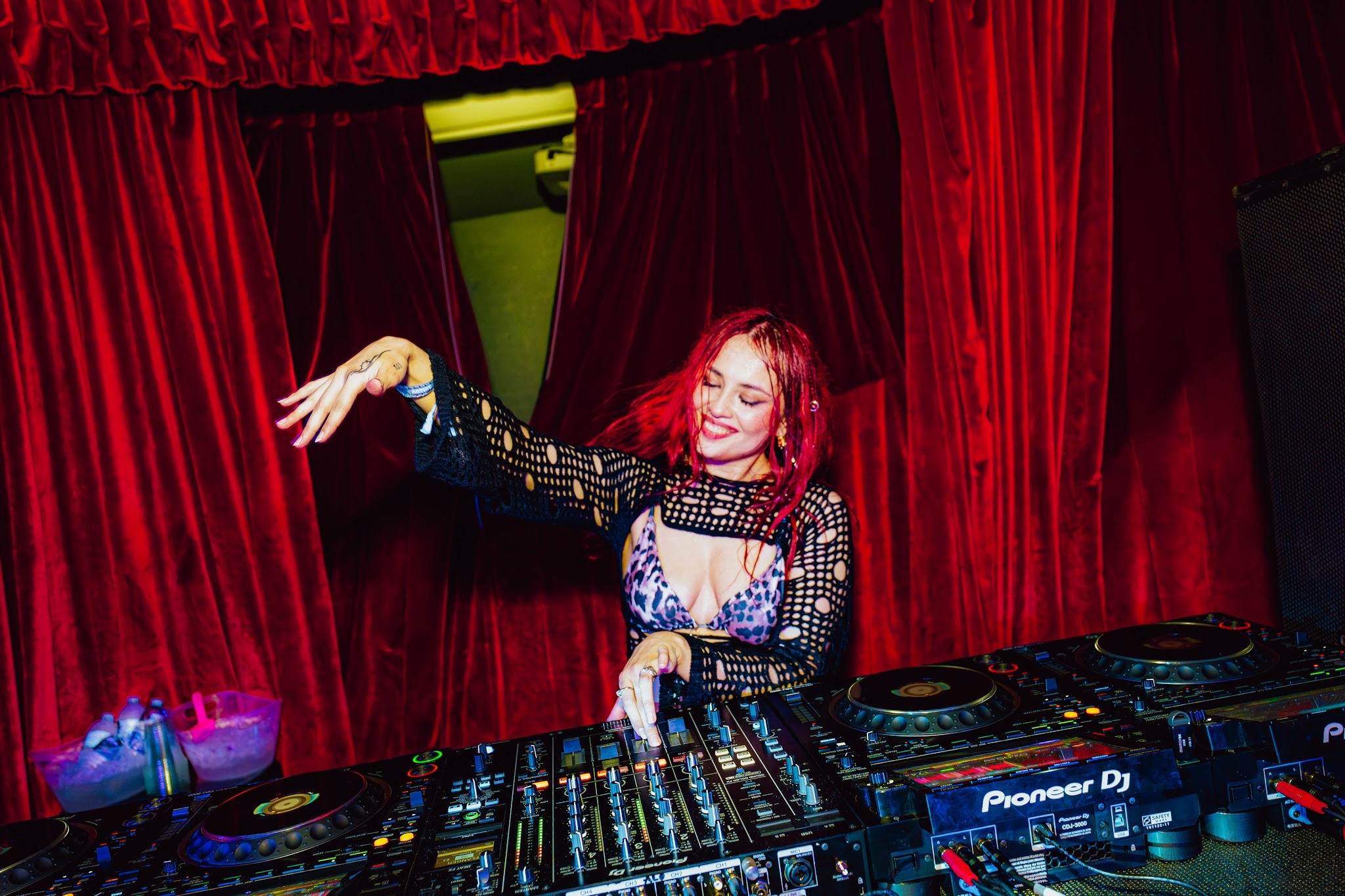Bella Renee performing a drum & bass DJ set at The Trench on Groove Cruise