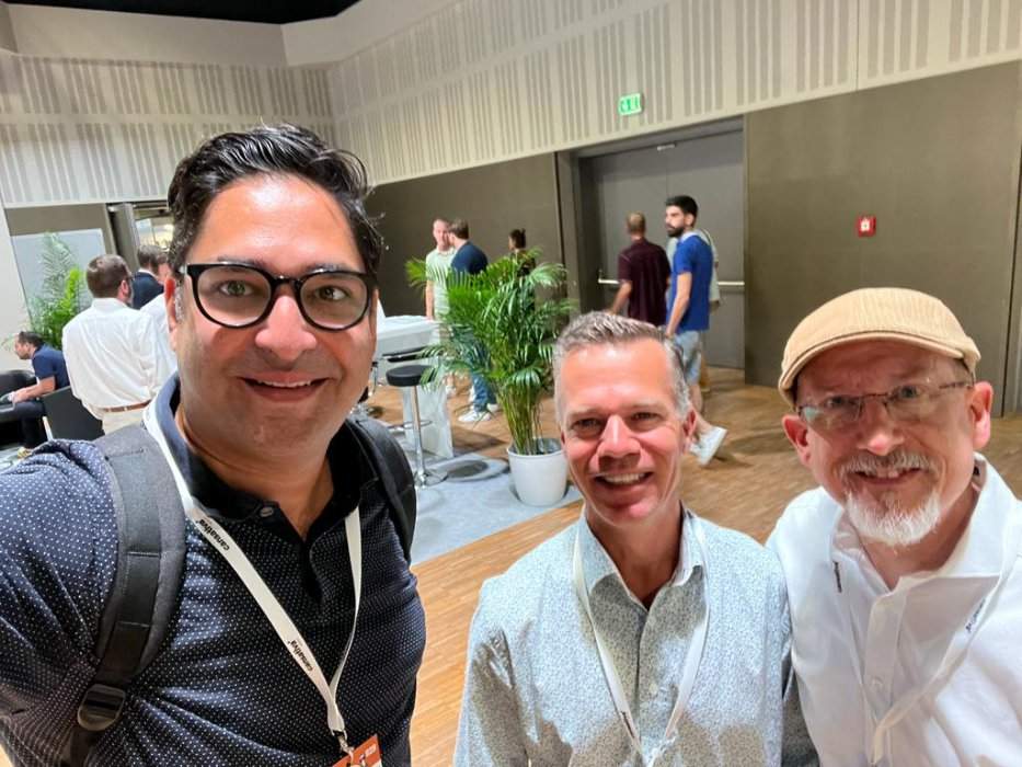 CGC Senior Consultant David Hyde meeting executives at the Berlin ICBC 2022 conference.