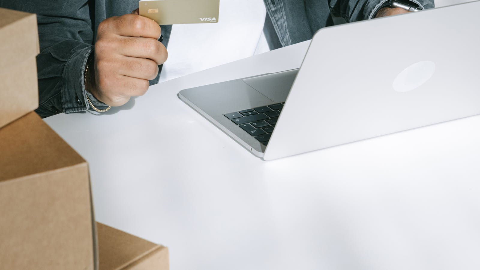 Header illustration for Amazon Seller Accounting