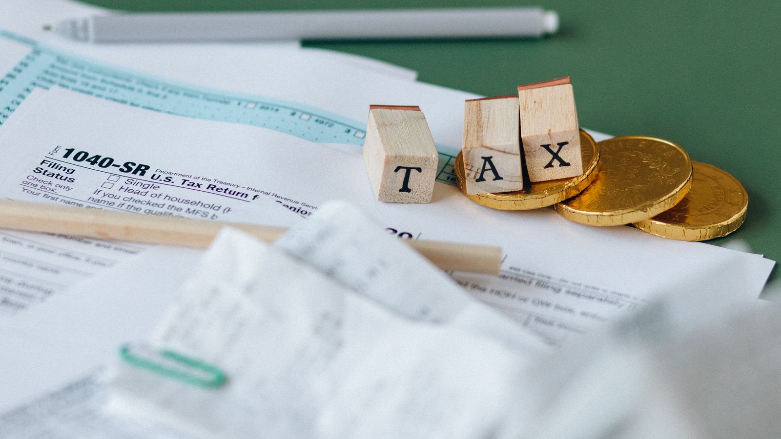 Header illustration for Multi-State Sales Tax FAQ for Ecommerce Sellers