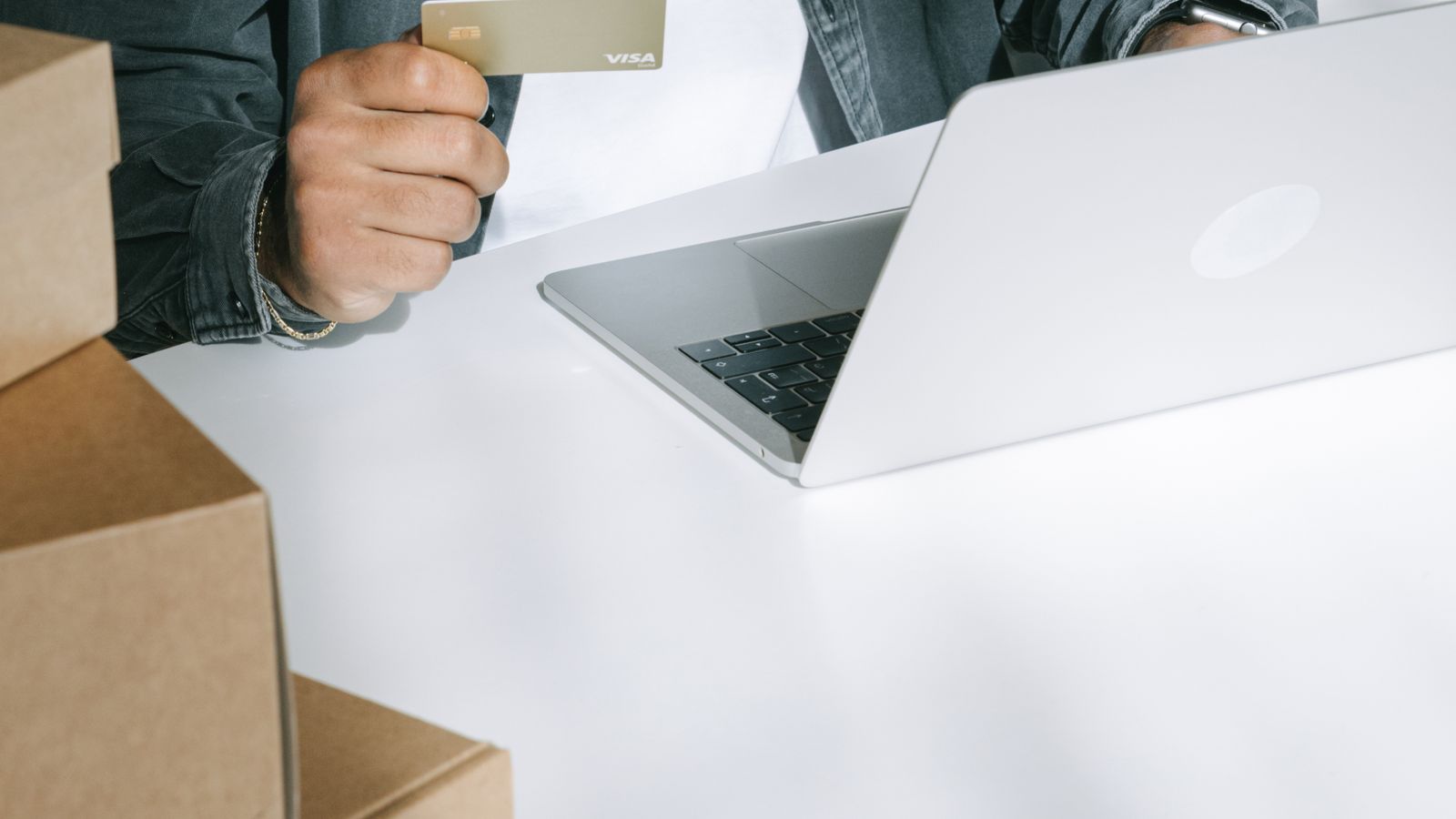 Header illustration for Accounting for Shopify Gift Cards, Store Credit, and Deferred Revenue