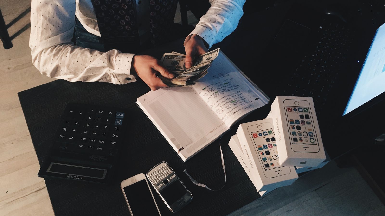 Header illustration for QuickBooks Desktop for Ecommerce in 2026: Still Worth It?