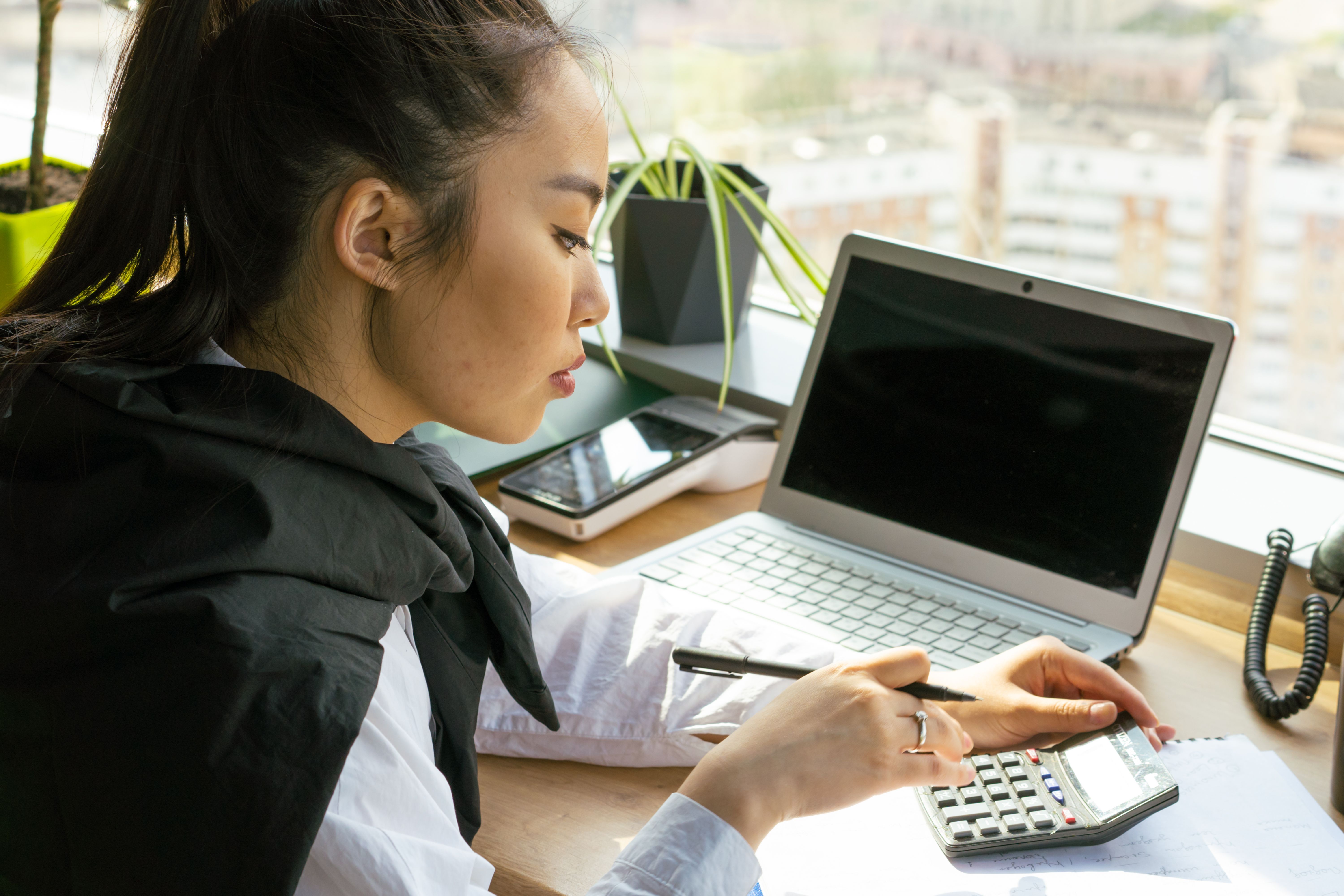 AI for Accountants and Bookkeepers: Where It Helps and Where It Breaks