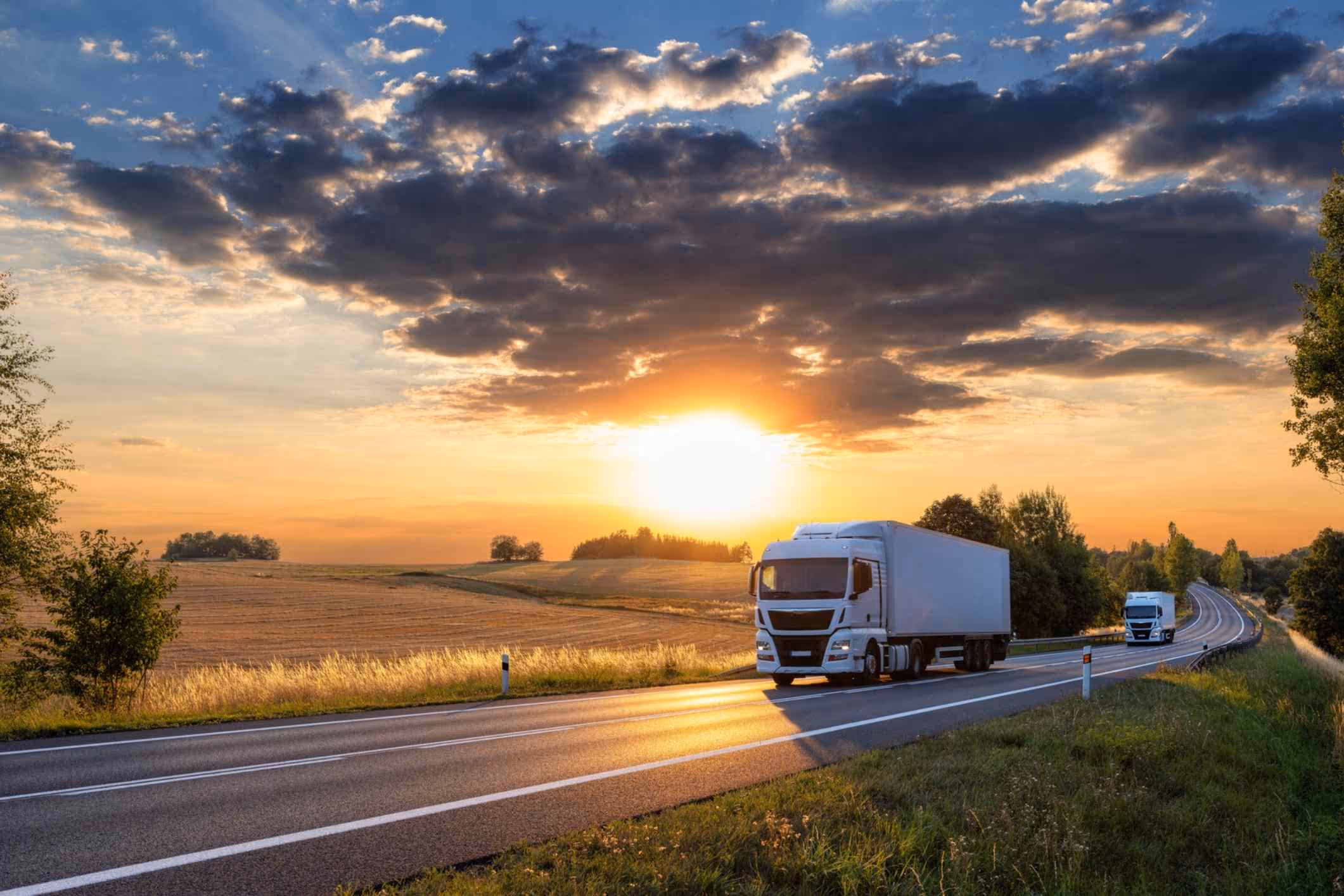 Delivery truck on the road, symbolizing the role of a Clermont truck accident lawyer after collisions.