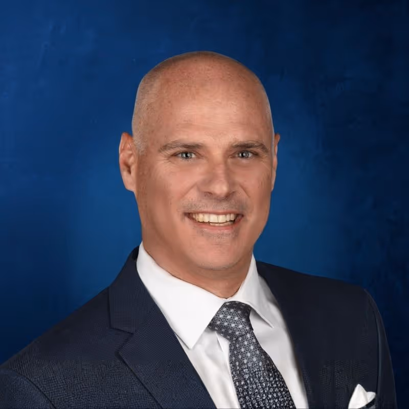Dennis Faulkner