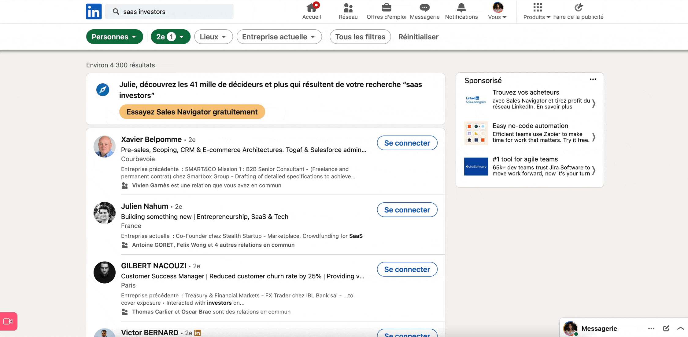 GIf showing multiple contacts being uploaded to folk using folkX