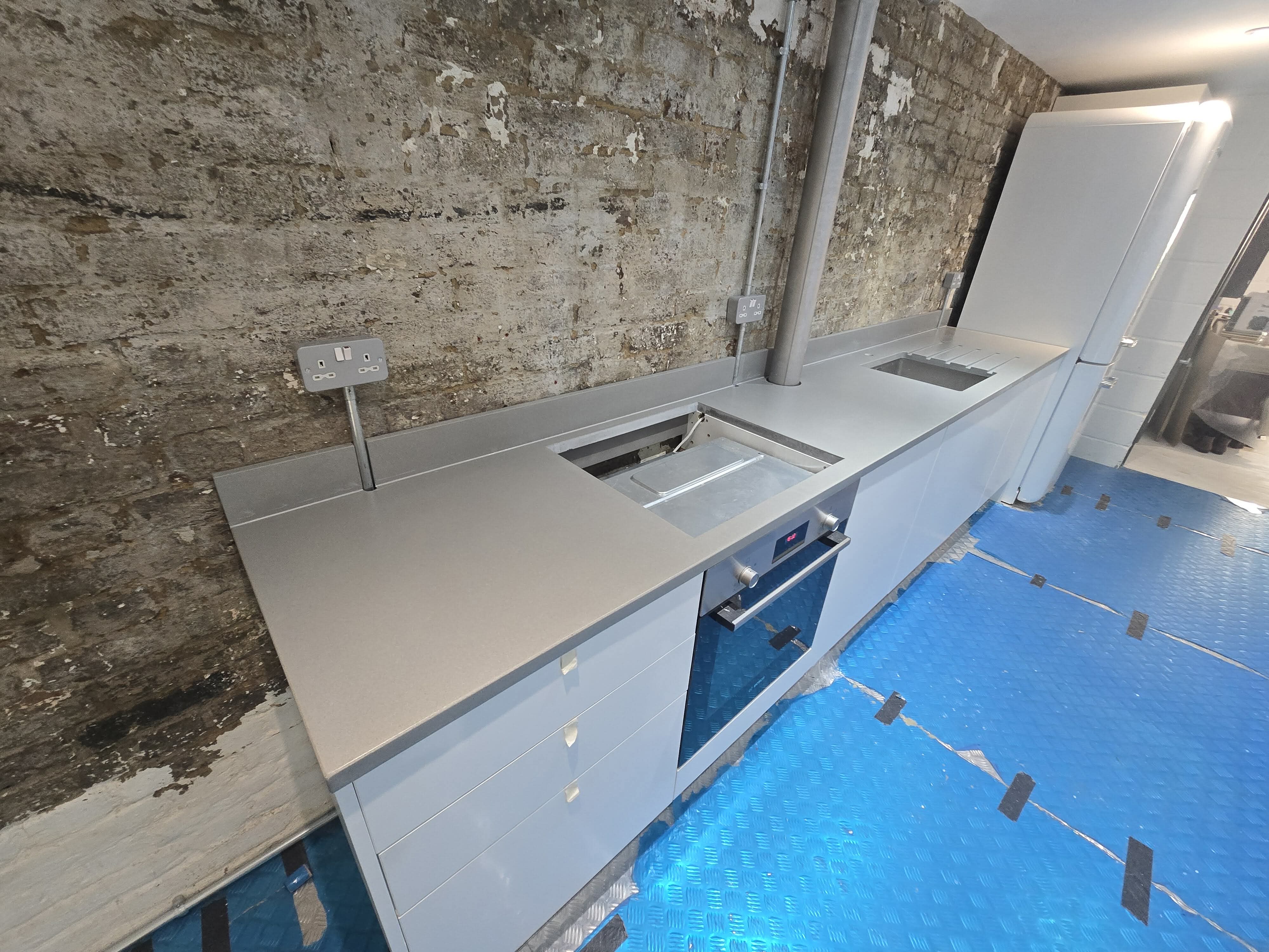 two colours concrete worktop