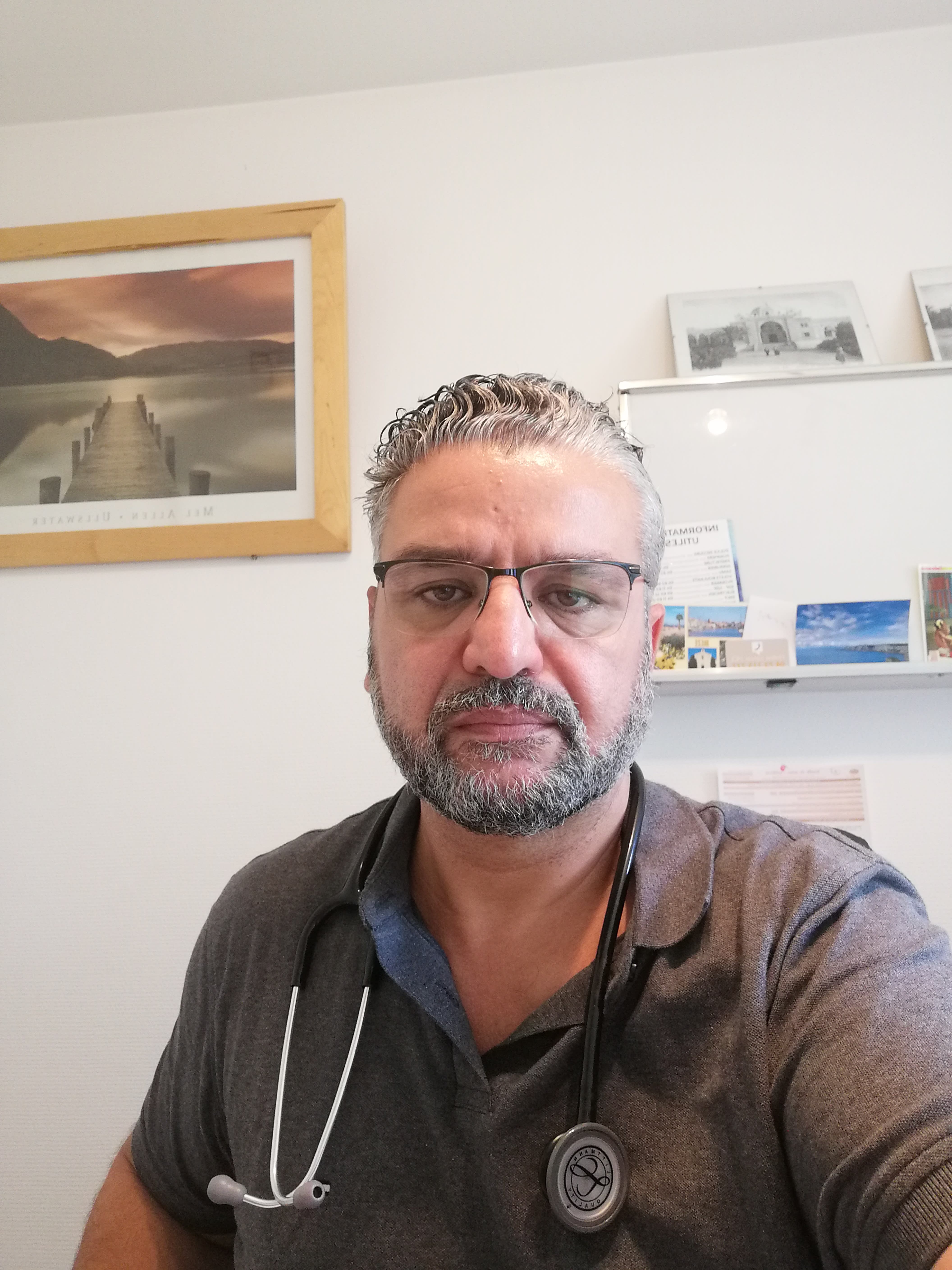 Dr Adel Merah