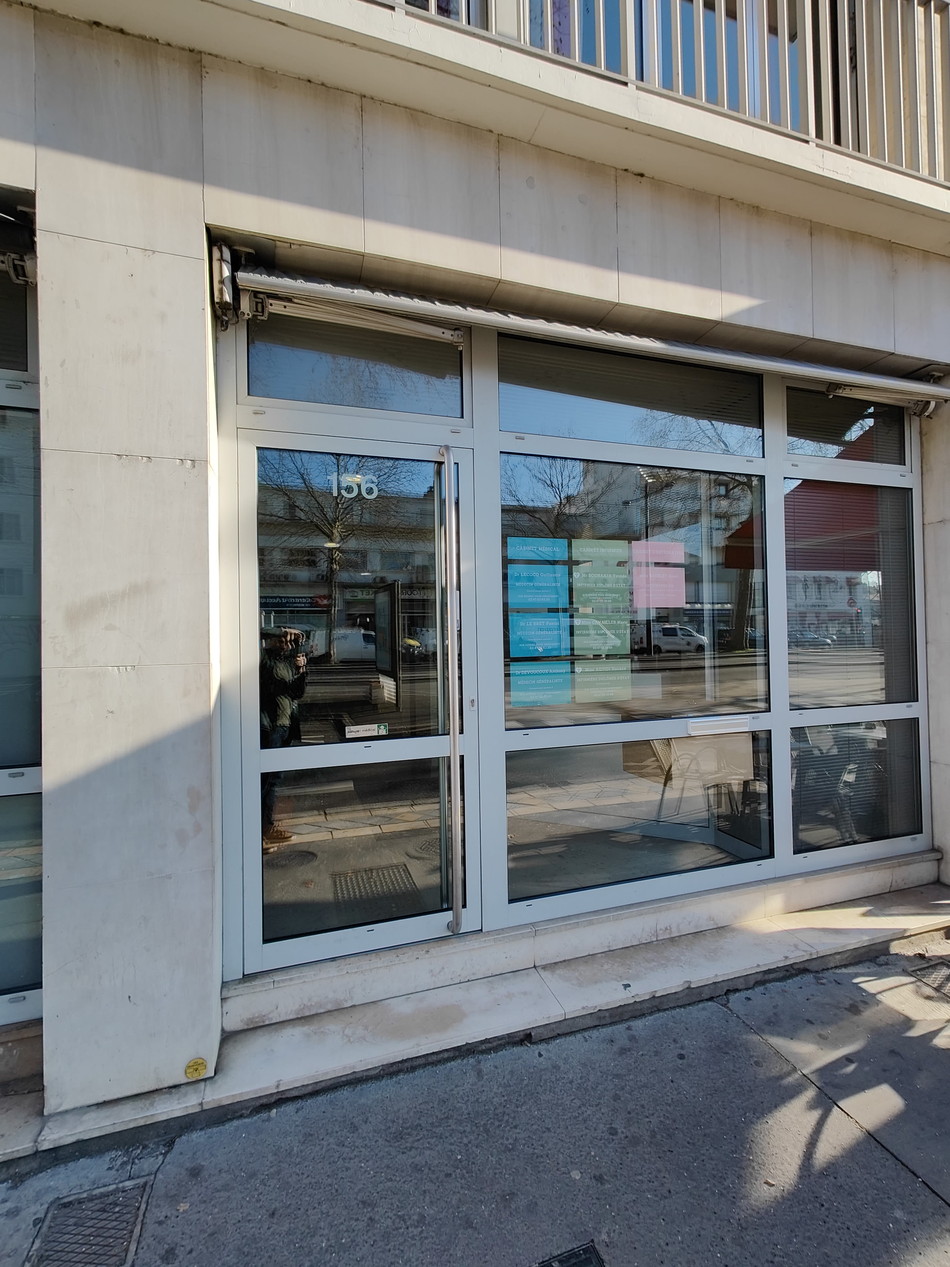 Dr Anthony Devoucoux