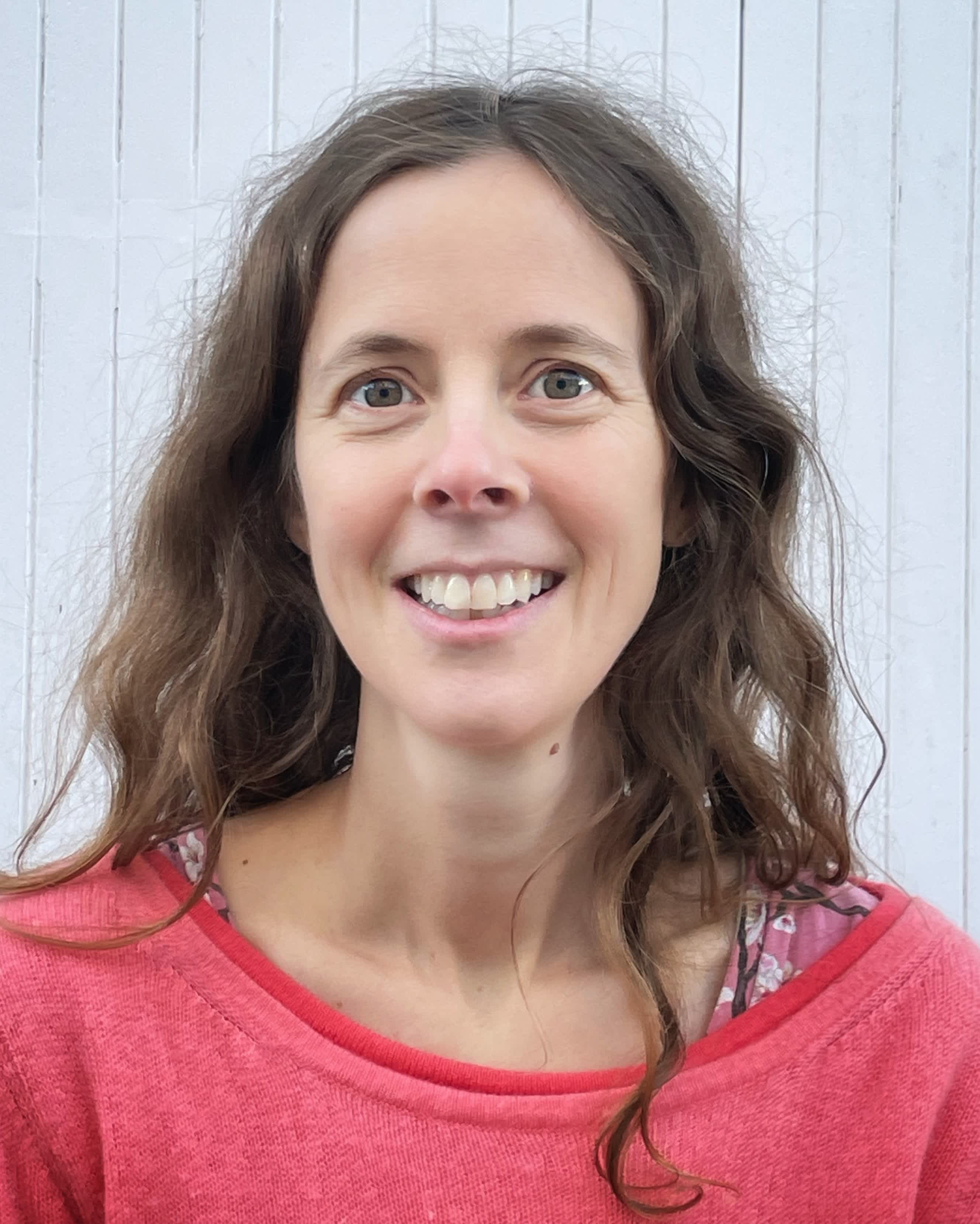 Dr Carine Desmars