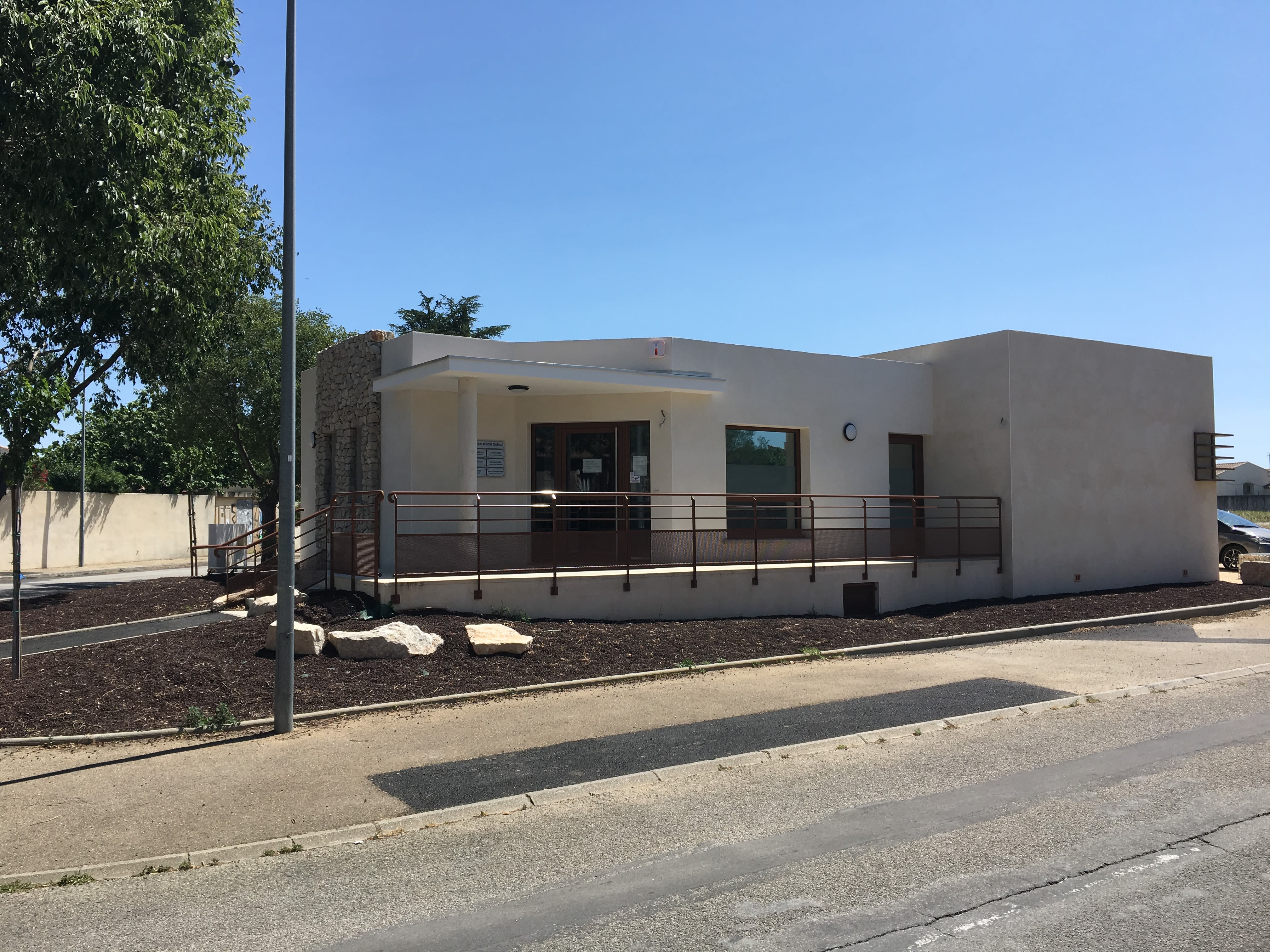 Dr Caroline Brunet Hugou