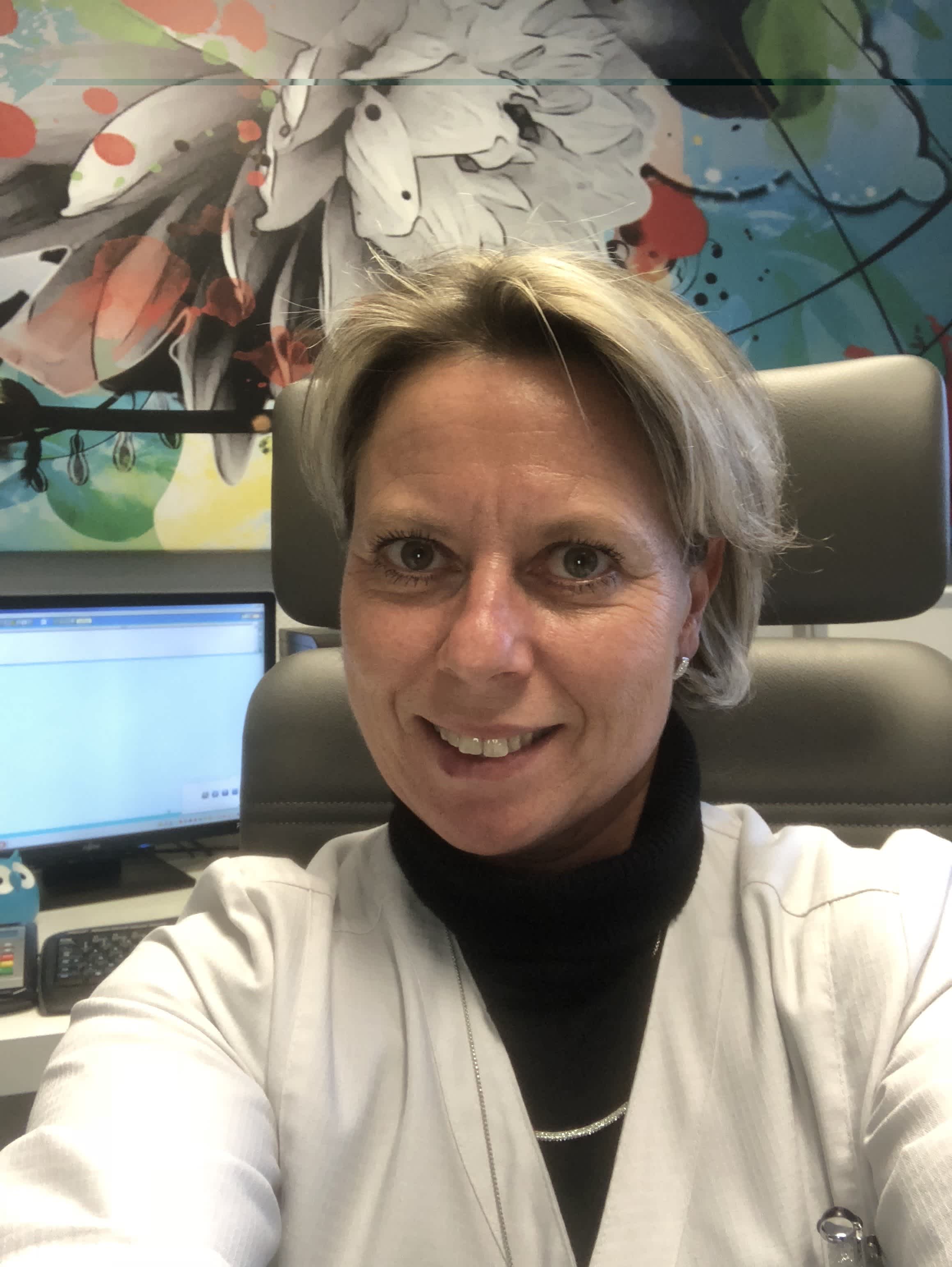 Dr Catherine Ehrsam