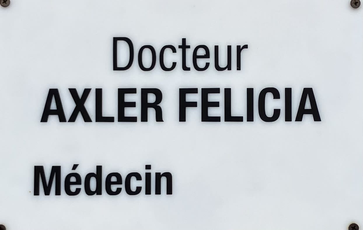 Dr Felicia Axler
