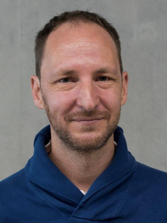 Dr Hubert Maisonneuve