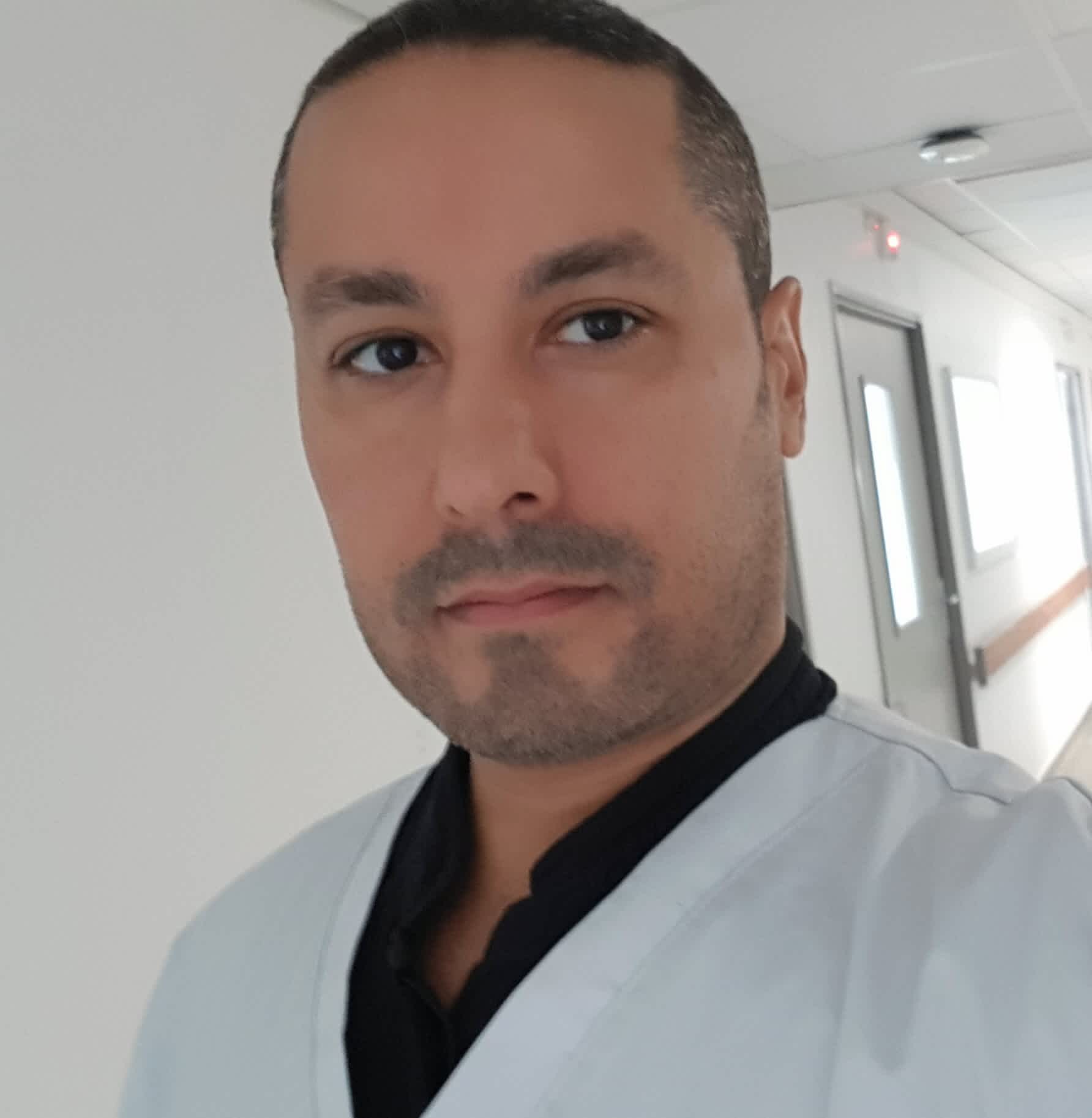 Dr Lyes Benmoussa