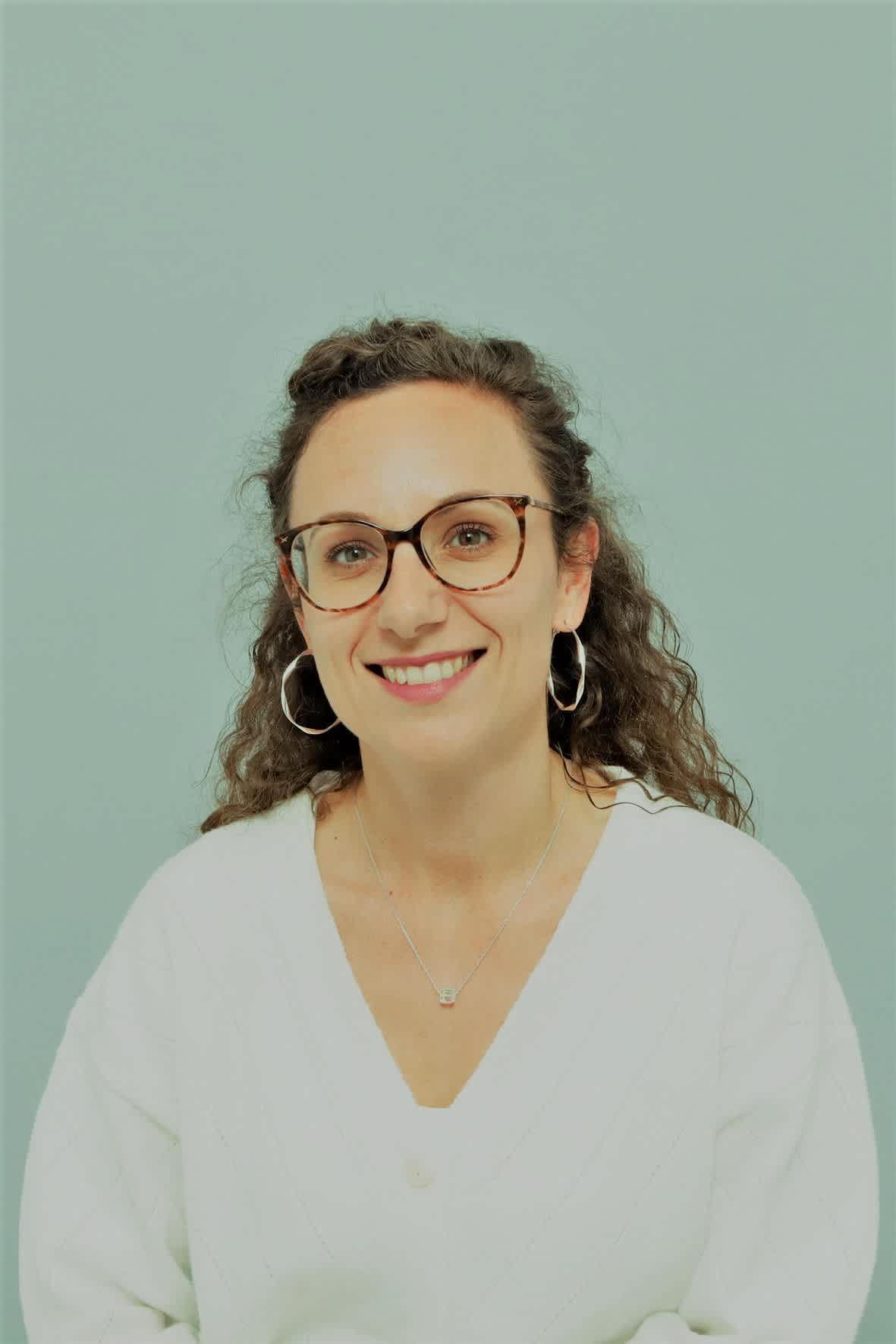 Dr Maeva Mandel