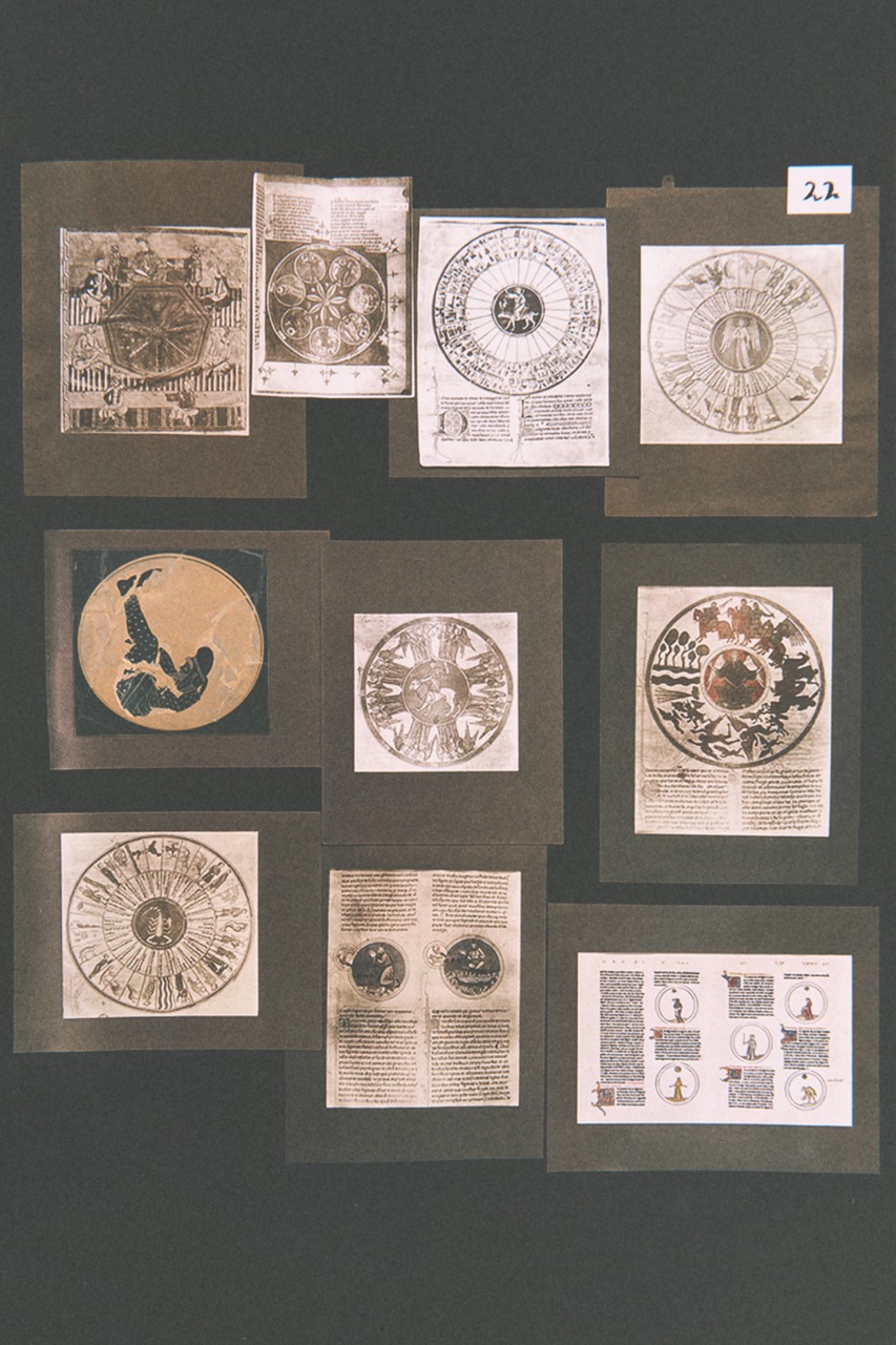 Skiapode_Skiapod_Skiapodes_Skaipods_Sciapode_Sciapod_Sciapodes_Sciapods_24