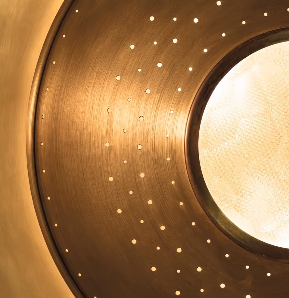 Iris Sconce