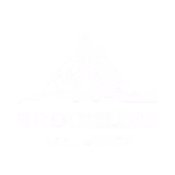 Elevate Wellness North Shore logo with a stylized figure forming the letter I.