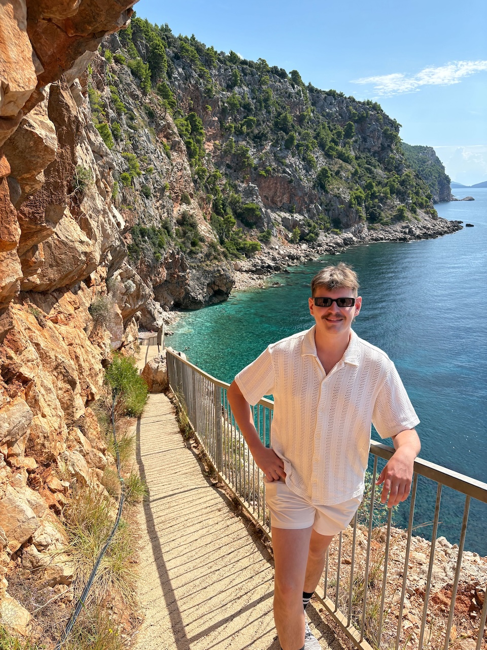 What They Don't Tell You About Being... a Senior Sales Manager