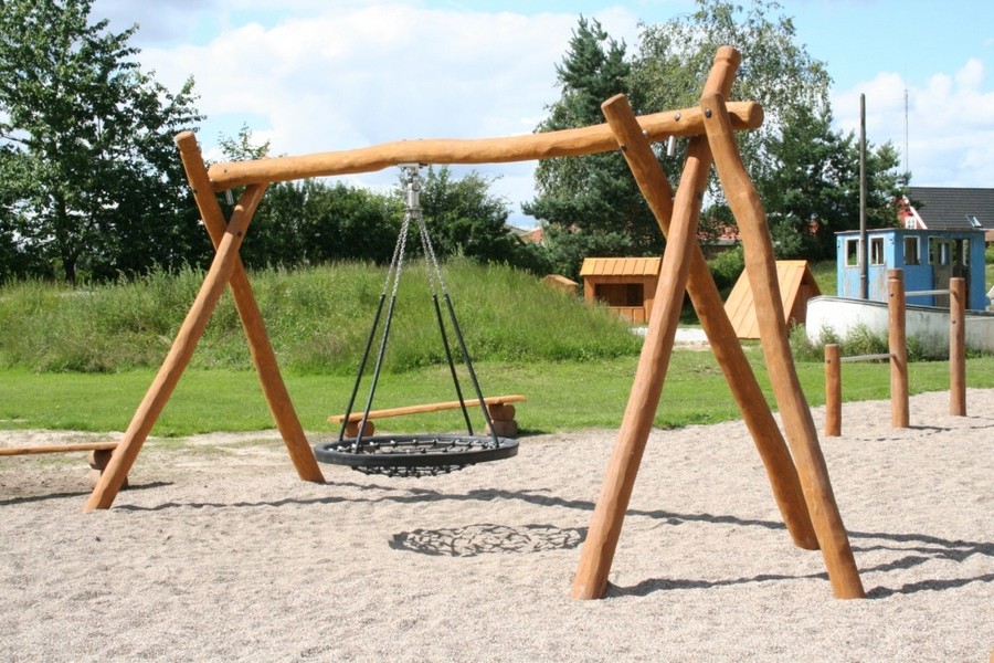 https://espplayparks.co.uk/wp-content/uploads/2020/12/Robinia-Birdnest-Swing-1.jpg