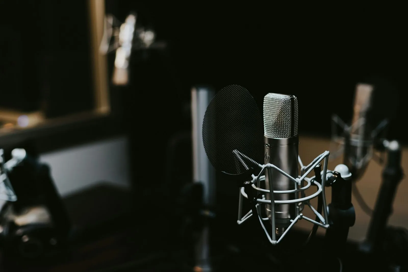Best Podcasts to Kickstart Your Career Change and Learn New Skills