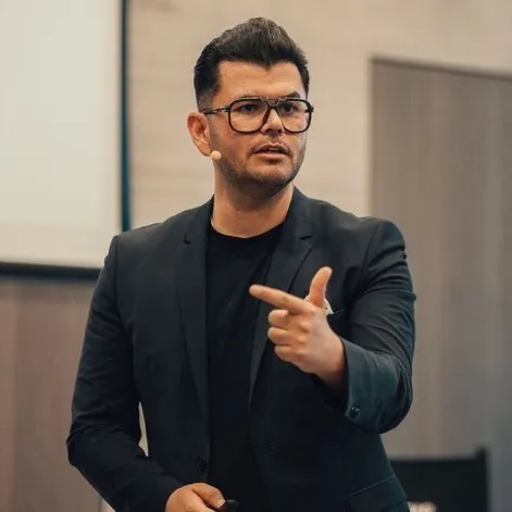 Djurat Sherzad Speaker