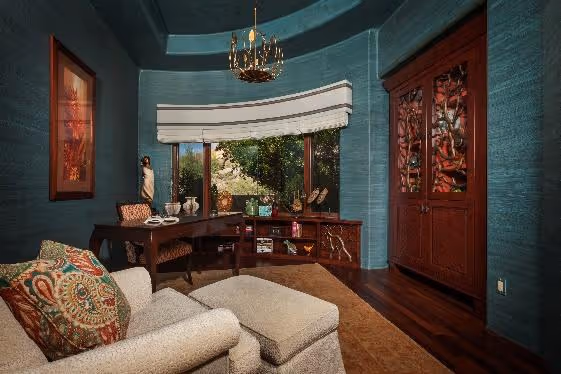 A room with a table and chairsAI-generated content may be incorrect.