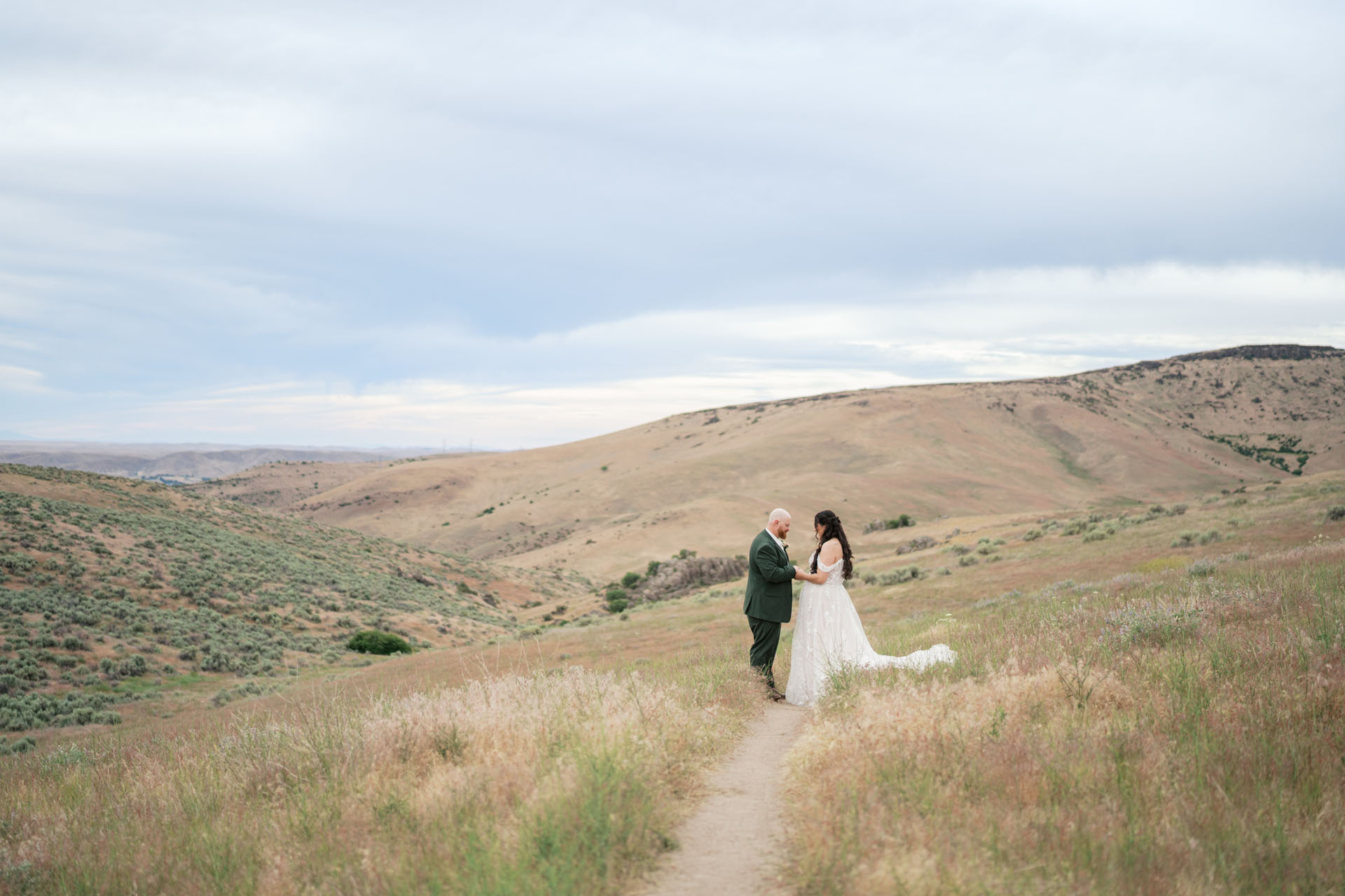 couple in the boise foothills